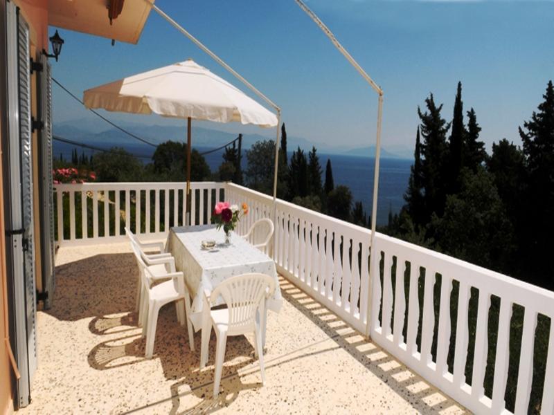 Apostolos & Eleni Family Apartments بيراما المظهر الخارجي الصورة