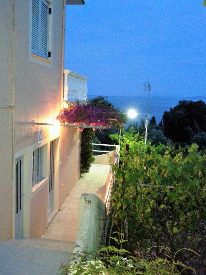 Apostolos & Eleni Family Apartments بيراما المظهر الخارجي الصورة